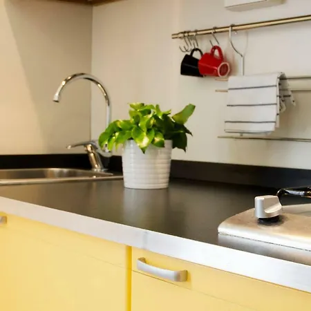 Hintown Tiny Stylish Apart Lägenhet *