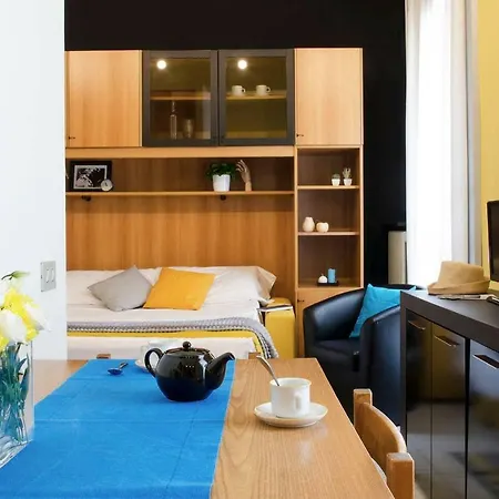 Hintown Tiny Stylish Apart Lägenhet Como