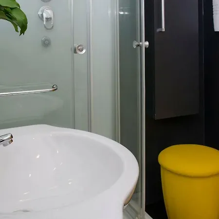 Hintown Tiny Stylish Apart Lägenhet