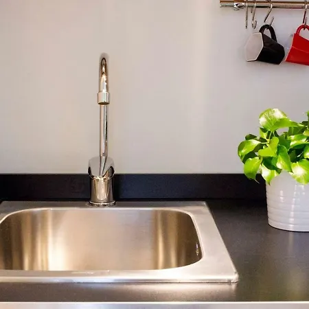 Hintown Tiny Stylish Apart